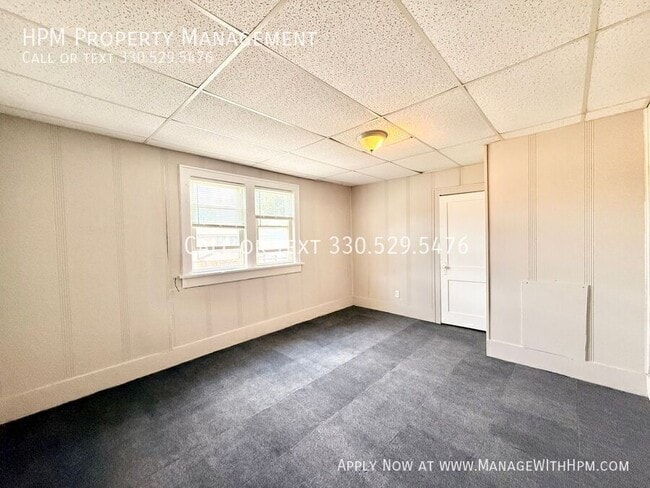 Building Photo - 2202 Brownlee Ave NE