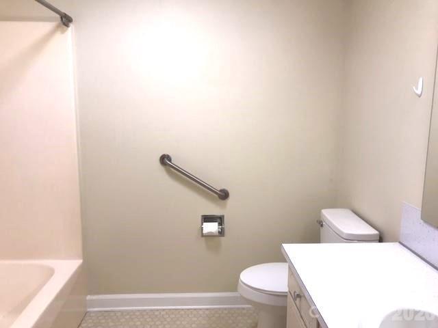 Building Photo - 131 Holbrook St