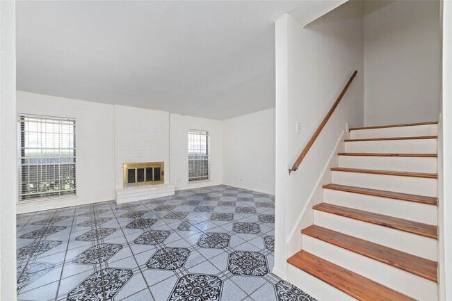 Building Photo - 4022 Belle Park Dr