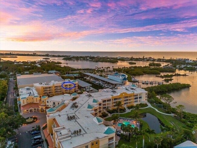 Building Photo - 14041 Bellagio Way