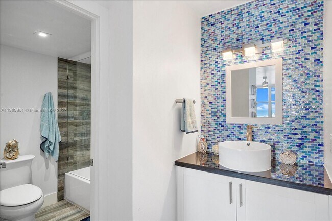 Building Photo - 2101 S Ocean Dr