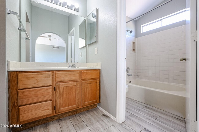 Building Photo - 9208 W Gary Rd