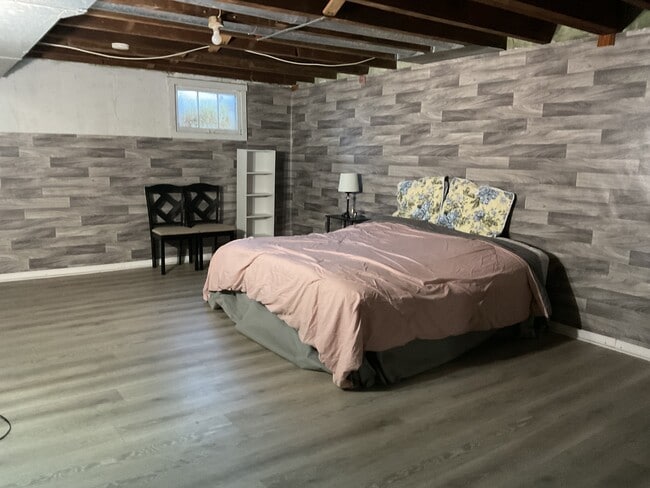 Building Photo - 632 Dutton Cir