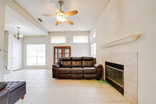 Building Photo - 3946 Brandon Park Dr