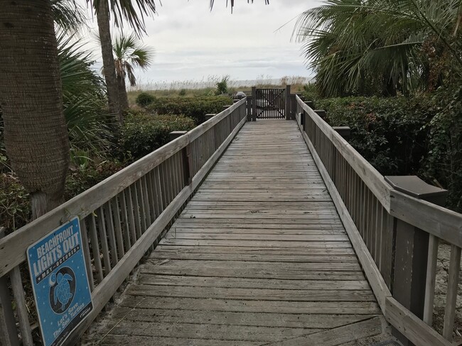 Building Photo - ISLAND PROP --- FOREST BEACH