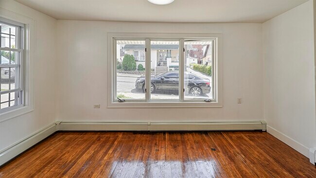 Building Photo - 1120 73rd St