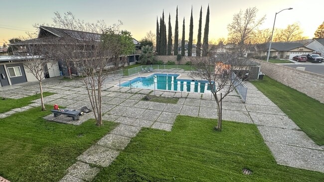 Building Photo - Heritage Apartments