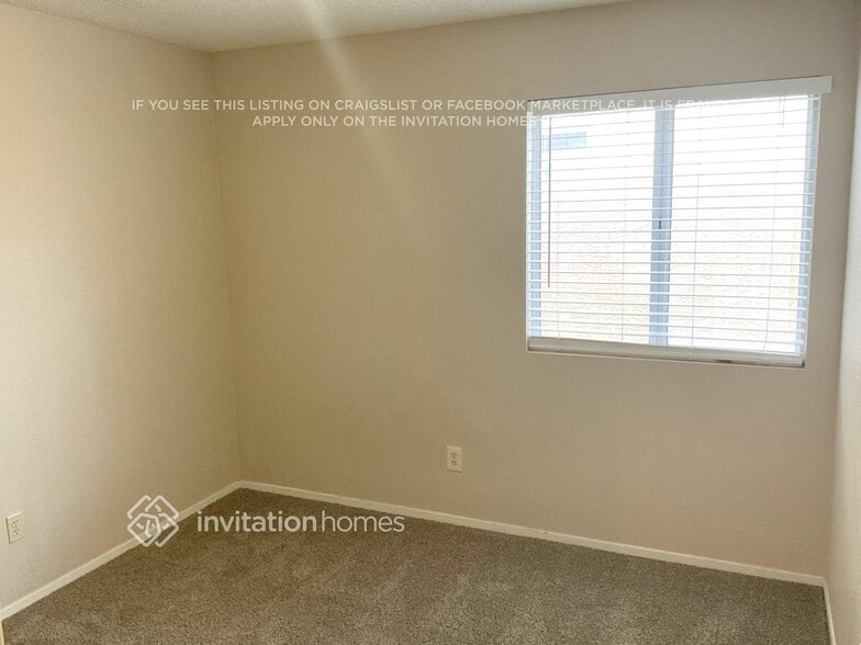 Building Photo - 6256 Small Point Dr