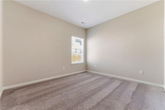 Building Photo - 231 Eva Wy