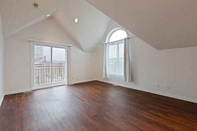 Building Photo - 4800 S St Lawrence Ave