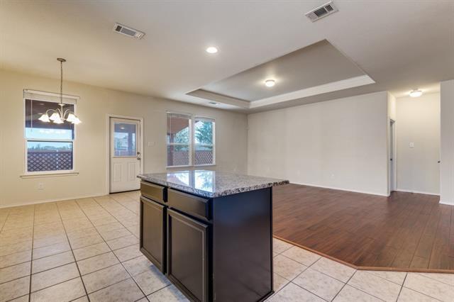 Building Photo - 2031 Avondown Rd