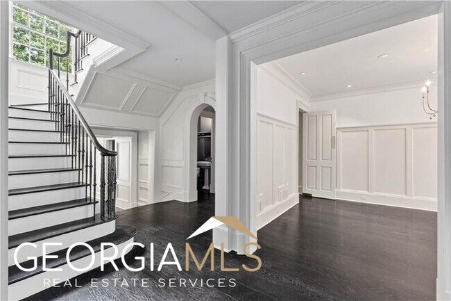 Building Photo - 2522 Habersham Rd NW