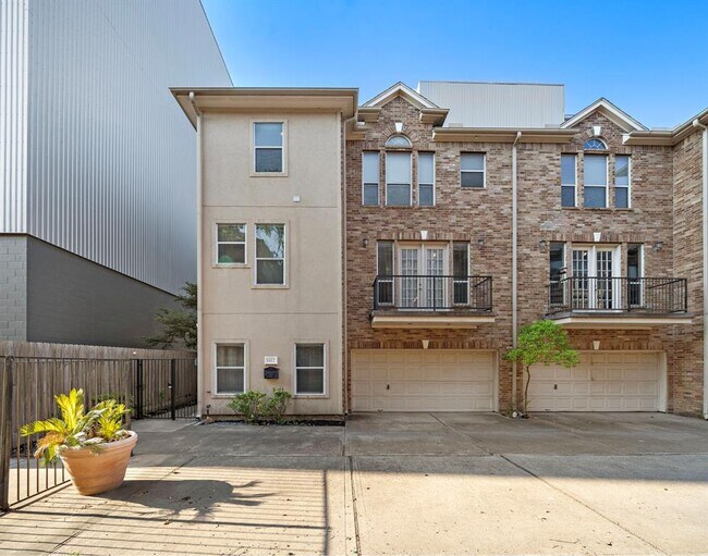 Building Photo - 1112 Birdsall St