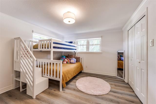 Building Photo - 2617 Beechmont Dr