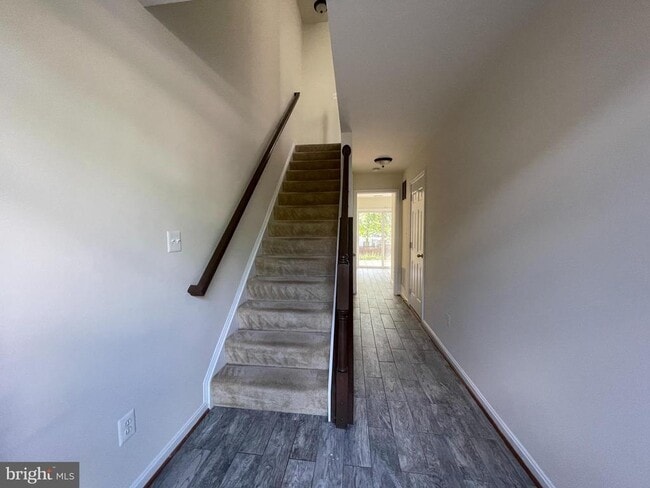 Building Photo - 24673 Nettle Mill Square