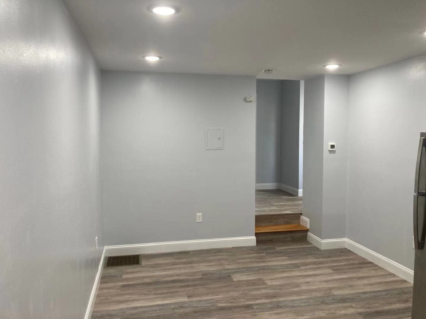 living room - 3219 Hamilton St