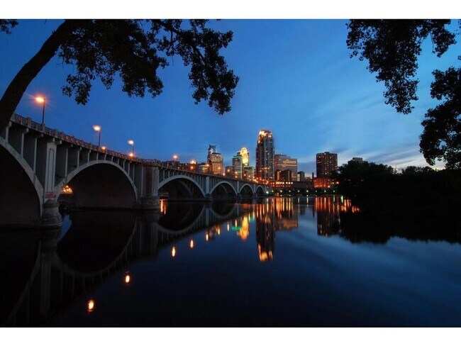 Building Photo - 521 5th Ave SE