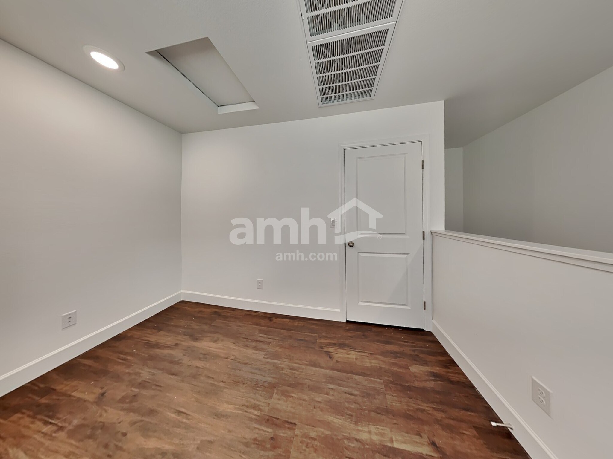 Building Photo - 285 Yasmin Daylily Place