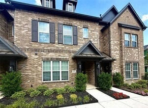 Building Photo - 4116 Kearsage Dr