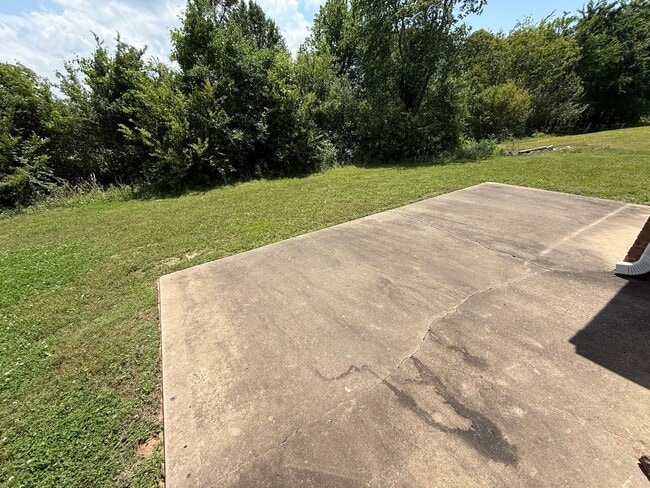 Building Photo - 141-145 Northridge Drive