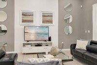 Building Photo - 4140 Oak Tree Dr