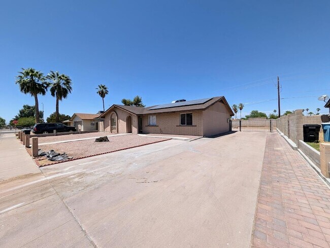 Building Photo - 3848 W North Ln