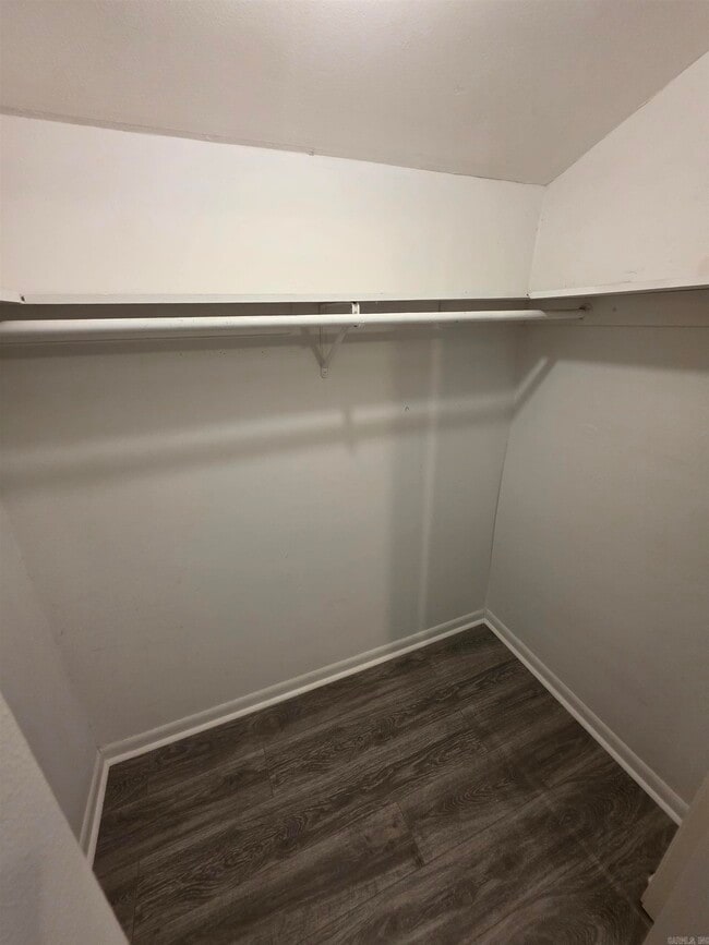 Building Photo - 307 Trumpler St