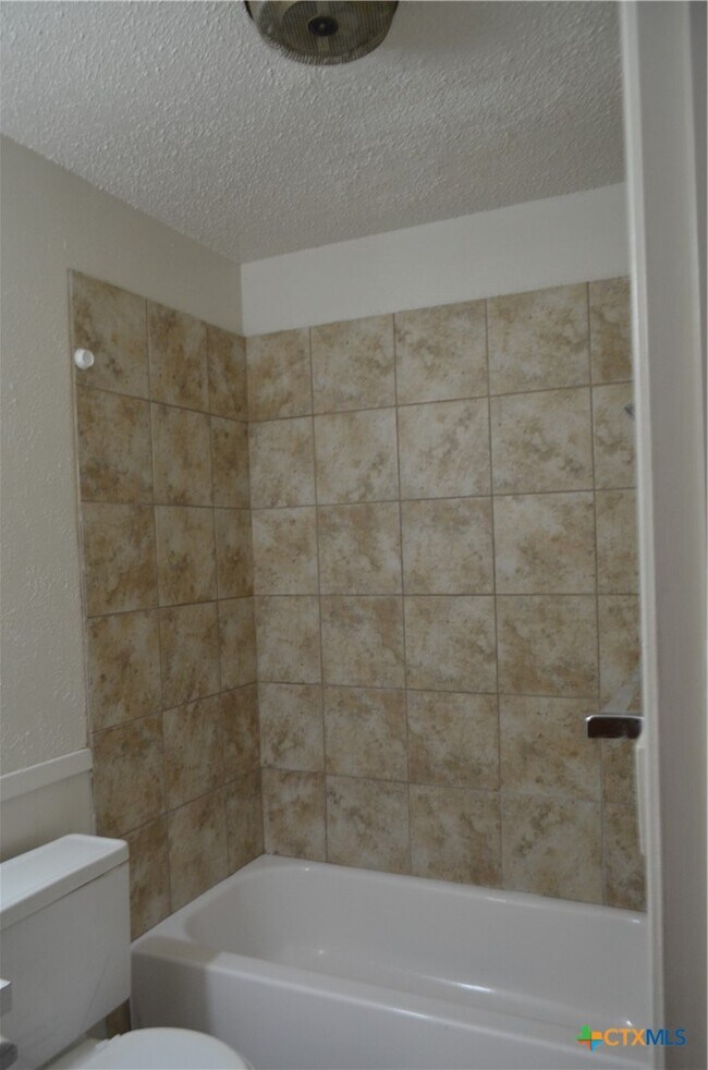 Building Photo - 303 E Avenue B