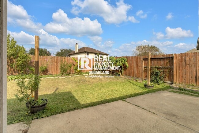 Building Photo - 16238 Ranchland Ln