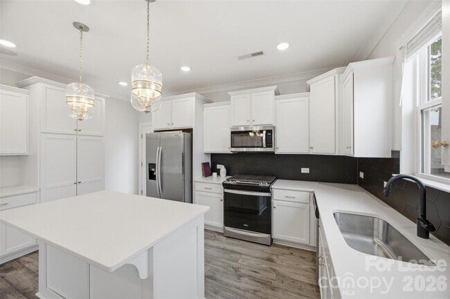 Building Photo - 21216 Sanctuary Dr
