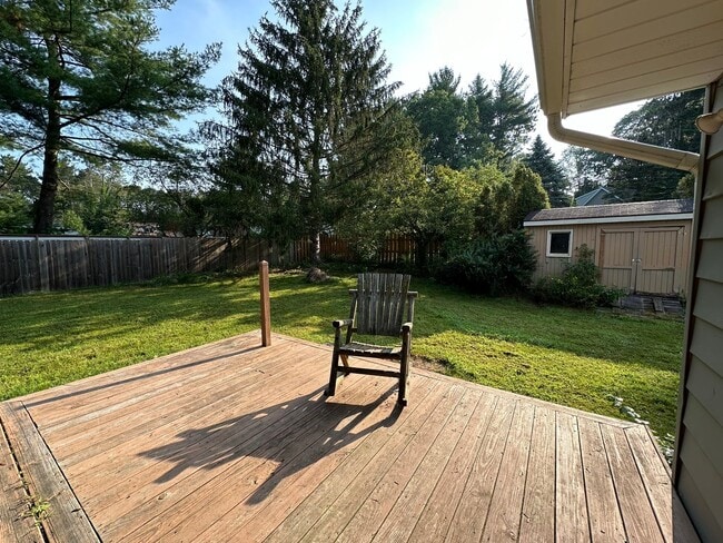 Building Photo - Single Family Home in Alto!