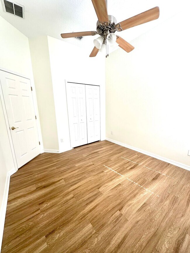 Building Photo - 4/2 Windermere Home Located in Providence