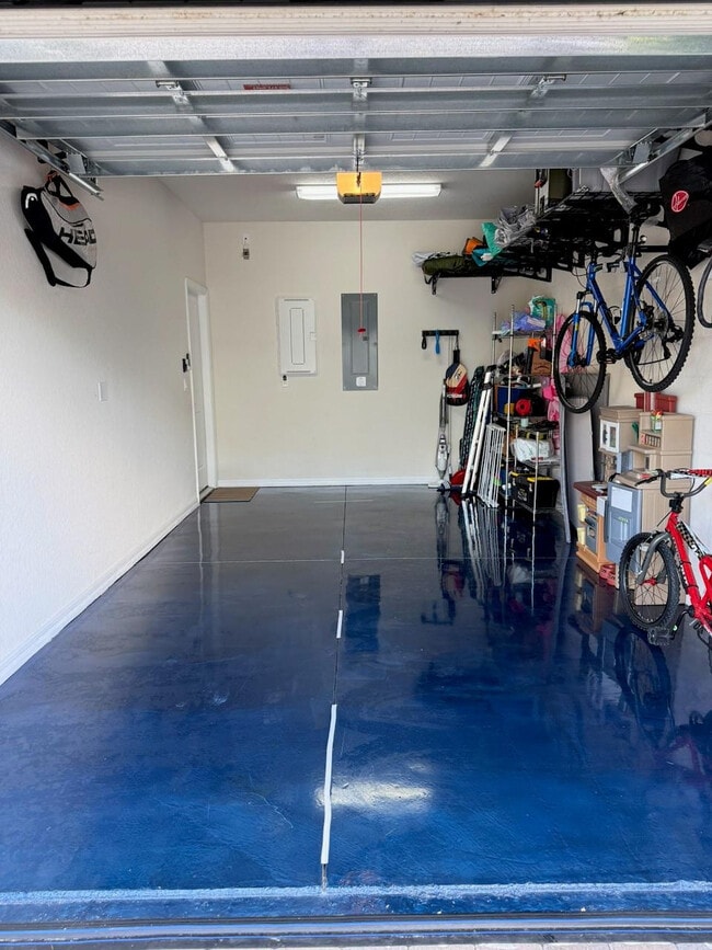 Building Photo - 5182 Eucalyptus Dr