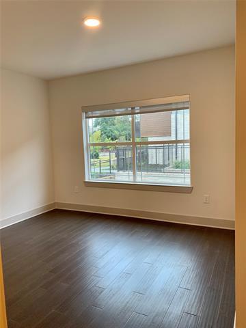 Building Photo - 5631 Belmont Ave