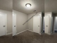 Building Photo - 1 Acorn Pl