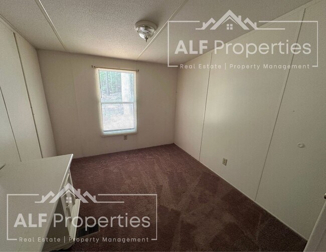 Building Photo - Peaceful 3BR Home on Plantation Drive
