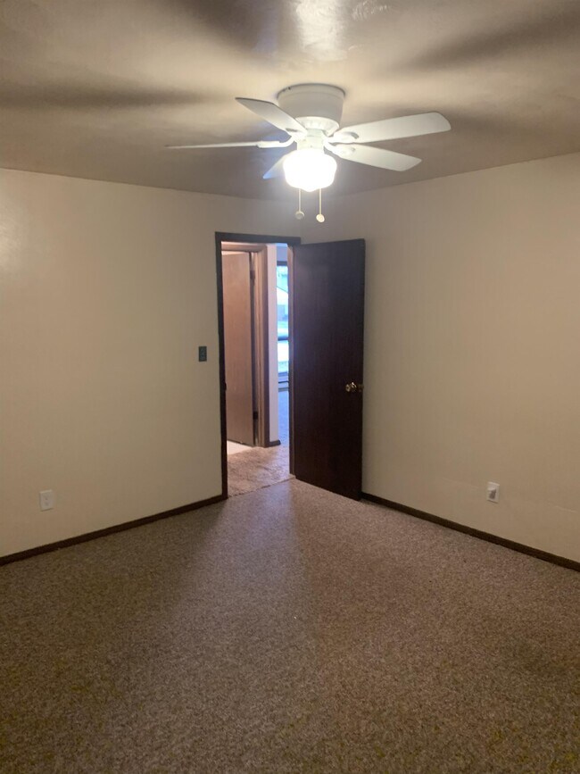 Building Photo - 937 N Highland Ave