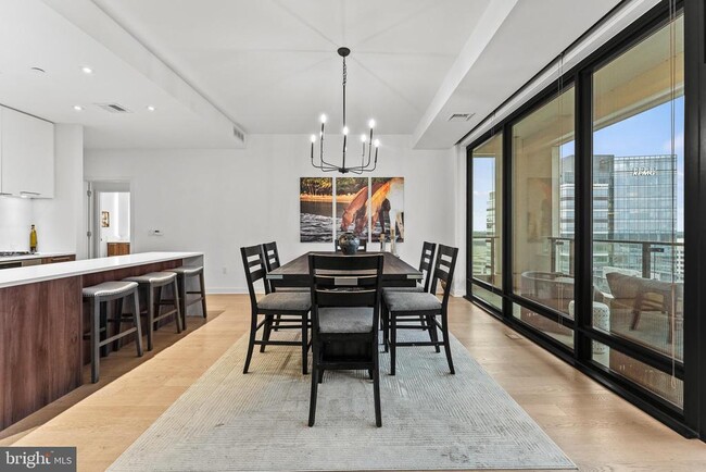 Building Photo - 1650 Silver Hill Dr