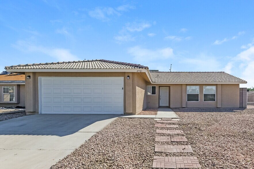 Primary Photo - 4901 Metpark Dr