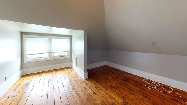 Building Photo - 1638 N 4th St