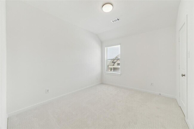 Building Photo - 21203 Electric Lgt Trl