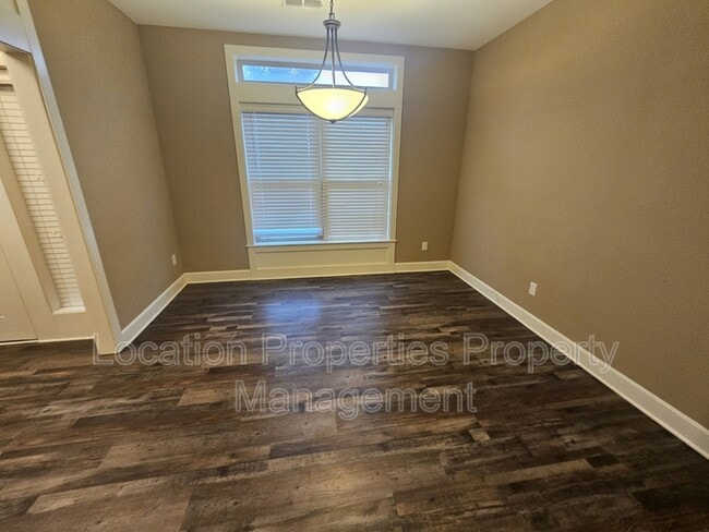 Building Photo - 5742 Chimney Rocks Cir