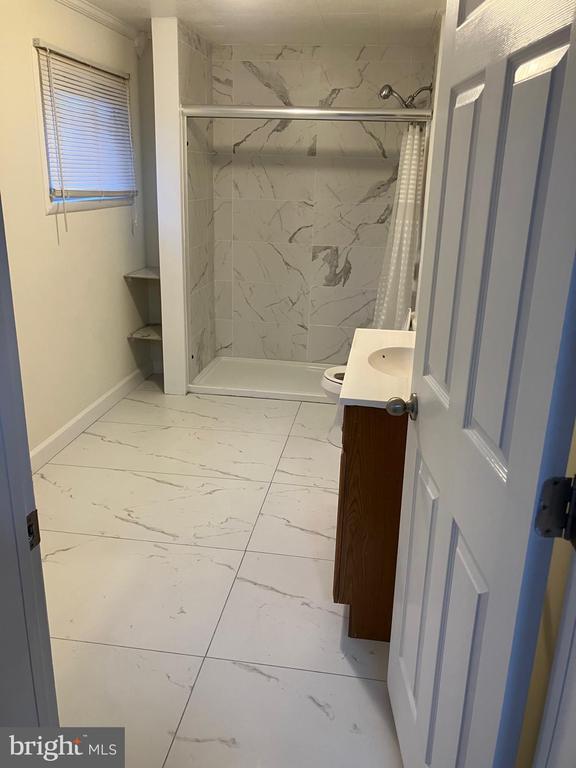 Building Photo - 131 Grand Ave