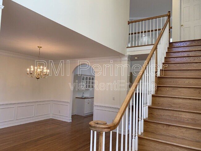 Building Photo - 389 Bridgebrook Ln SW