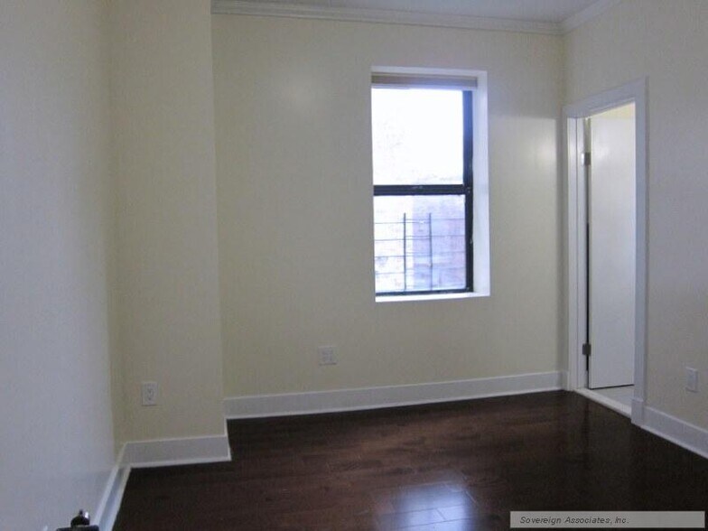 Building Photo - 545 W 148th St
