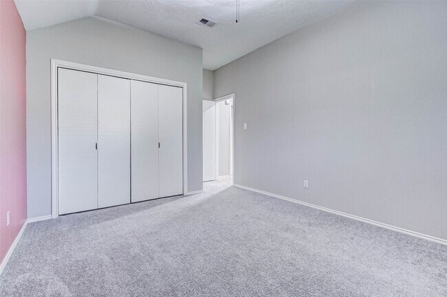 Building Photo - 6715 Liberty Valley Dr