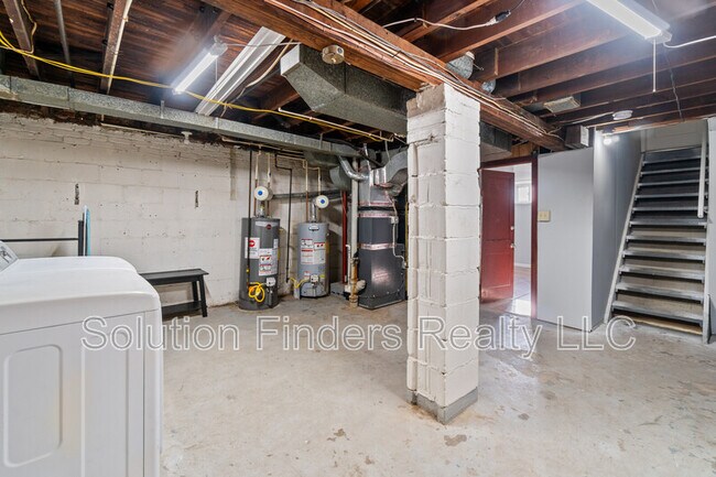 Building Photo - 2905 Yorkway
