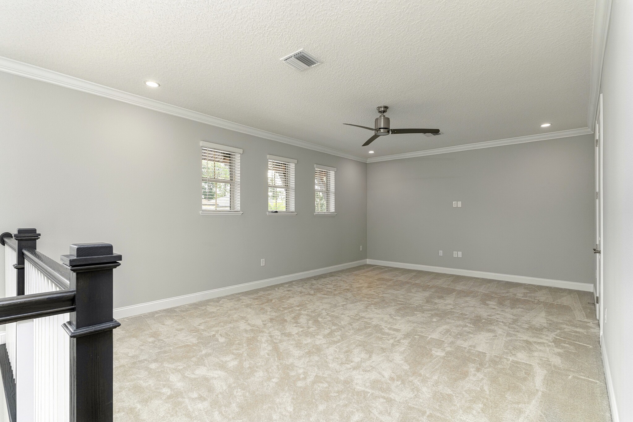 Upstairs Loft - 10146 Royal Island Ct