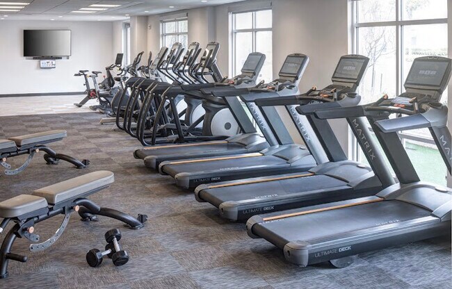 Building Photo - 2000 N Garrett Ave