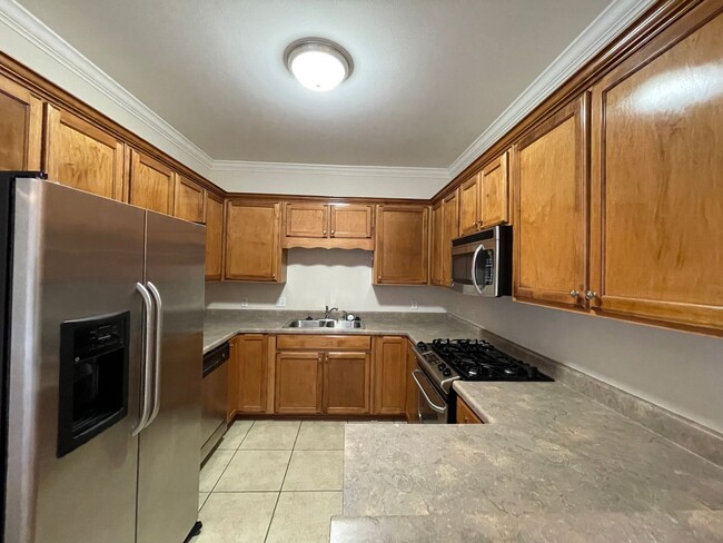 Building Photo - Cotton Creek - One Story Townhome!